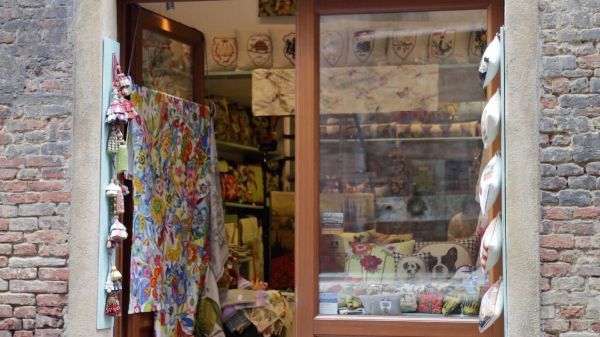 Tapestry Siena