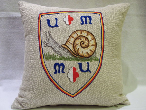 PRECIOUS PILLOW CONTRADA DELLA CHIOCCIOLA