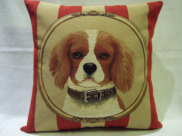 WALLPAPER KING CAVALIER  PILLOW TAPESTRY