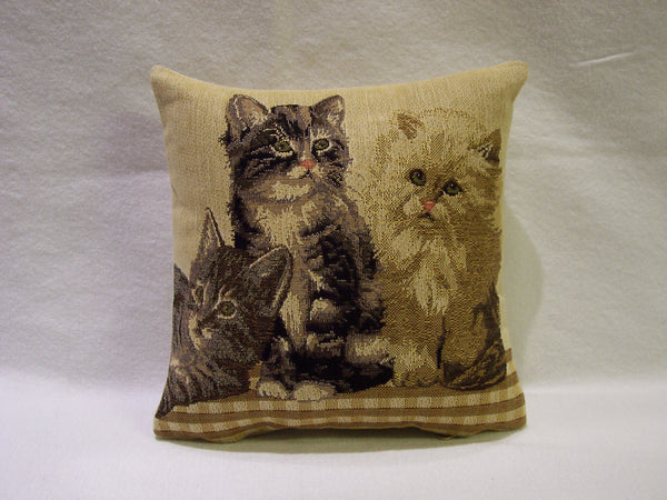 CAT PILLOW TAPESTRY