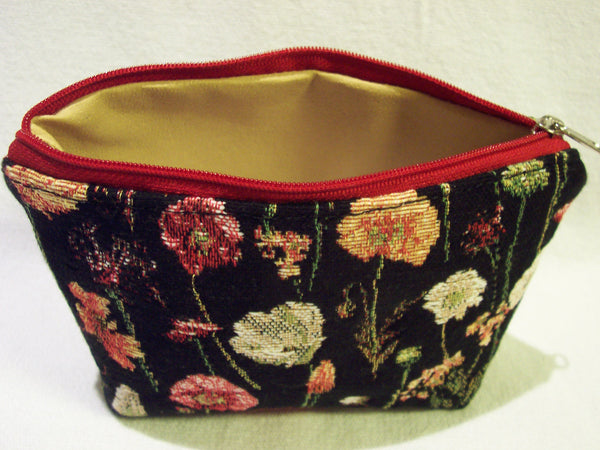 Purse wildflowers
