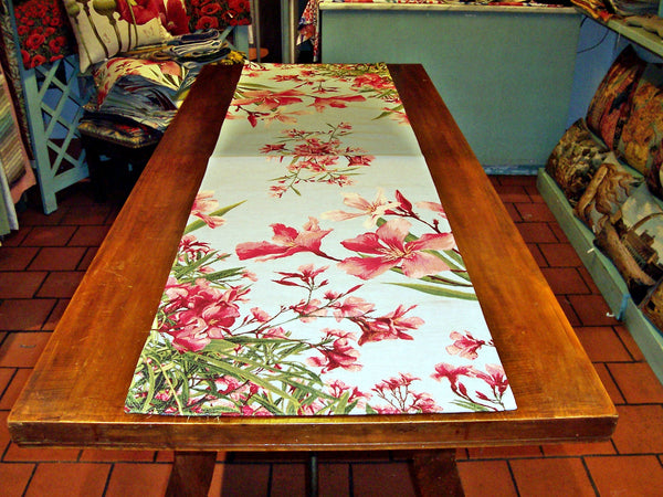 OLEANDER  BLUE BACKGROUND RUNNER