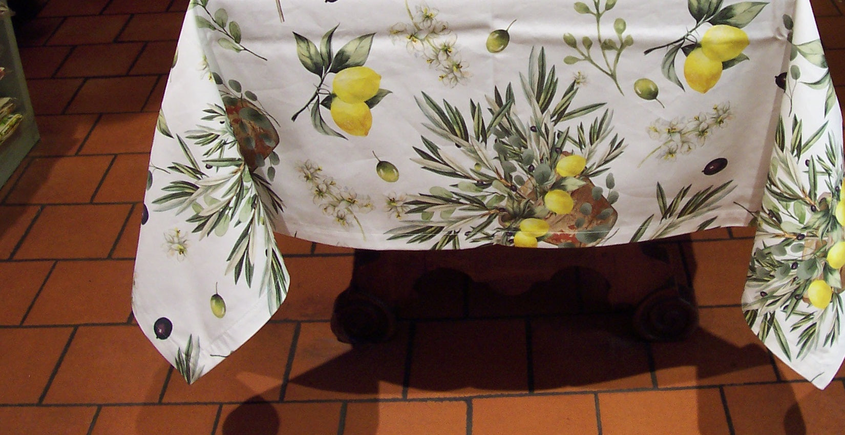 Tablecloths Large