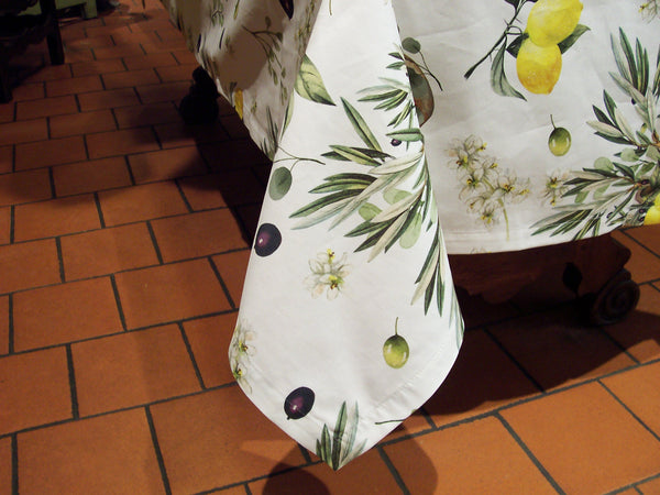 TABLECLOTH  LARGE LEMONS AND OLIVES