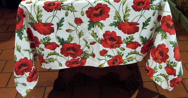 TABLECLOTH POPPIES