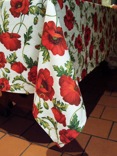 TABLECLOTH POPPIES